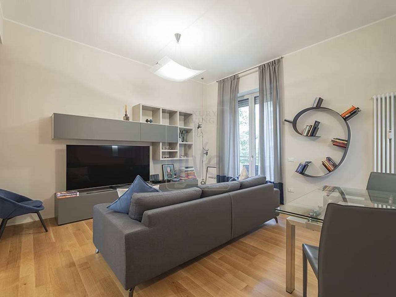 appartamento in vendita a Milano in zona Bullona