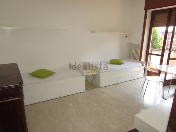 appartamento in vendita a Milano in zona Famagosta
