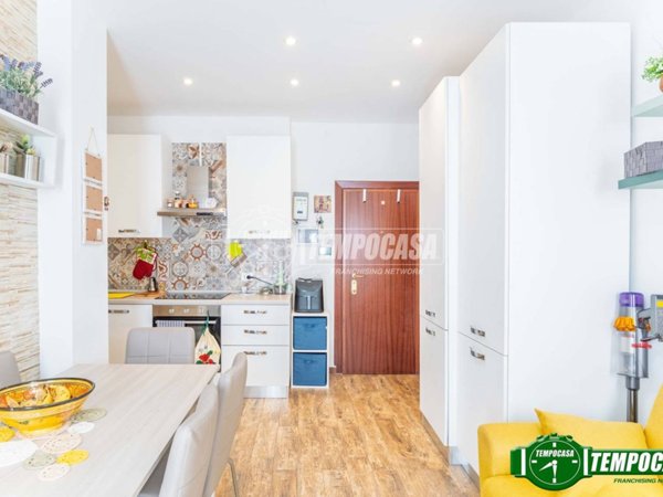 appartamento in vendita a Milano in zona Montalbino