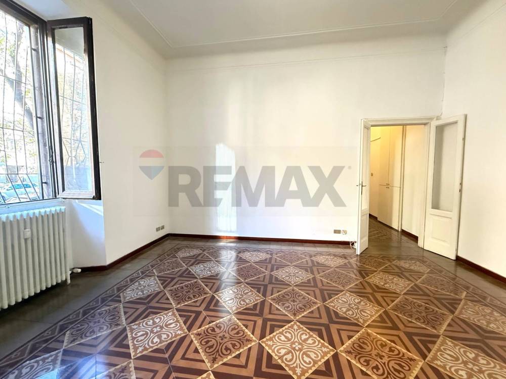 appartamento in vendita a Milano in zona Ghisolfa
