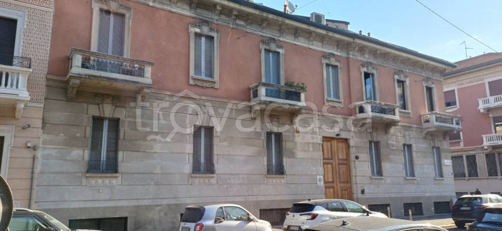 appartamento in vendita a Milano in zona Città Studi