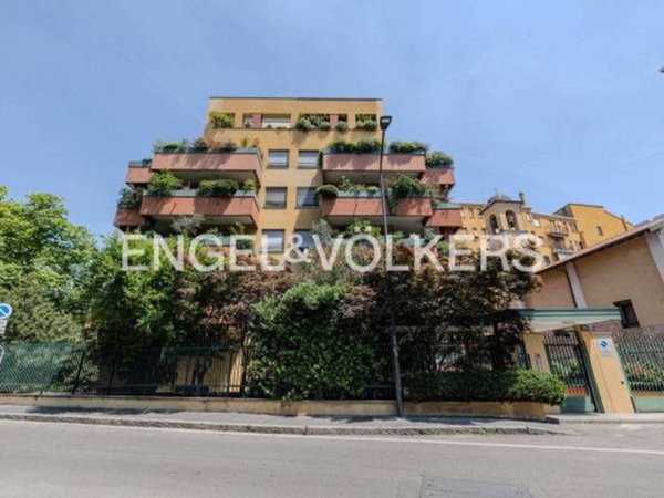 appartamento in vendita a Milano in zona Ghisolfa