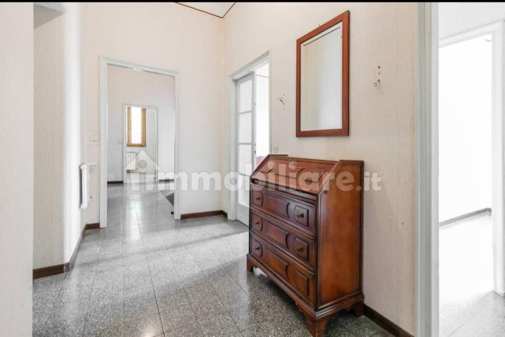 appartamento in vendita a Milano in zona Il Portello