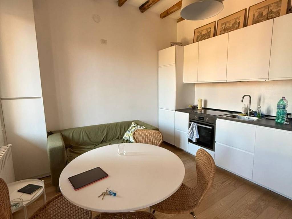 appartamento in vendita a Milano in zona Isola