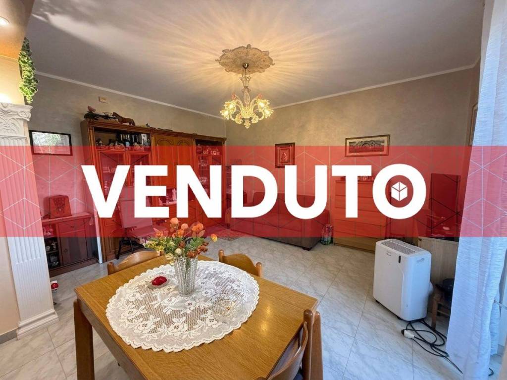appartamento in vendita a Milano in zona Crescenzago
