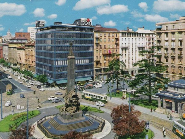 negozio in vendita a Milano in zona XXII Marzo