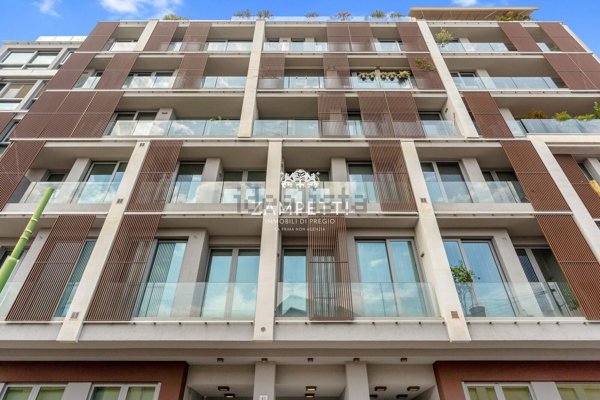 appartamento in vendita a Milano in zona Sempione