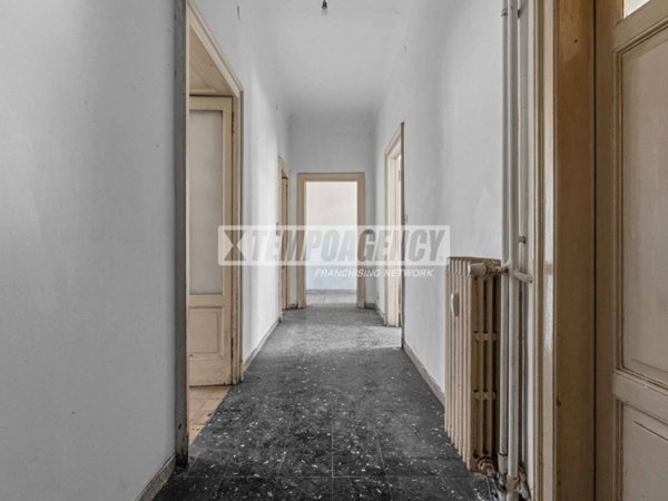 appartamento in vendita a Milano in zona San Cristoforo