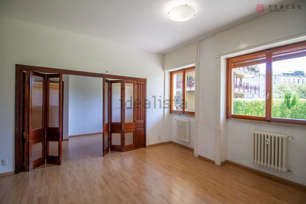appartamento in vendita a Milano in zona Bullona