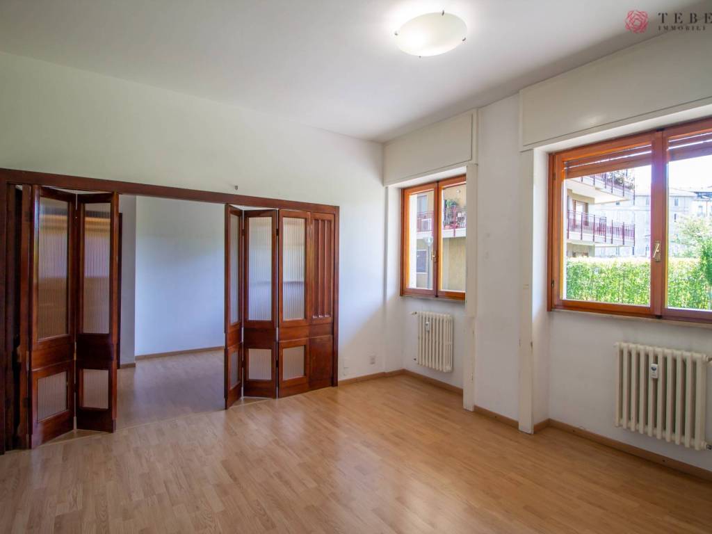 appartamento in vendita a Milano in zona Sempione