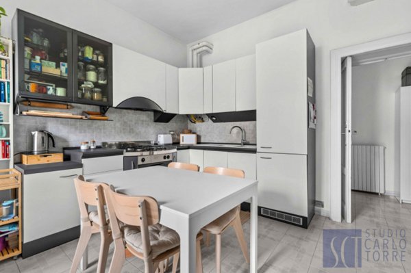 appartamento in vendita a Milano in zona Stadera