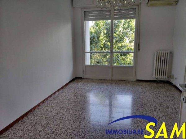 appartamento in vendita a Milano in zona Corvetto