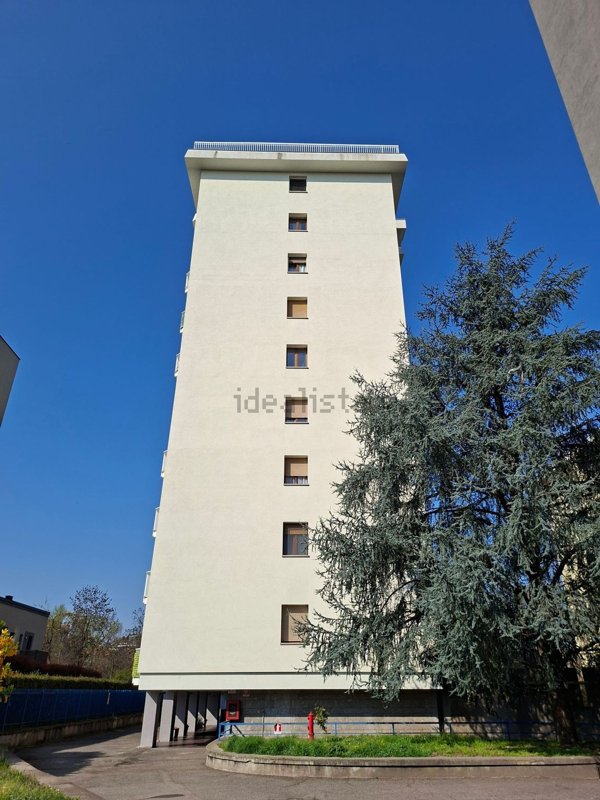 appartamento in vendita a Milano in zona Gallaratese