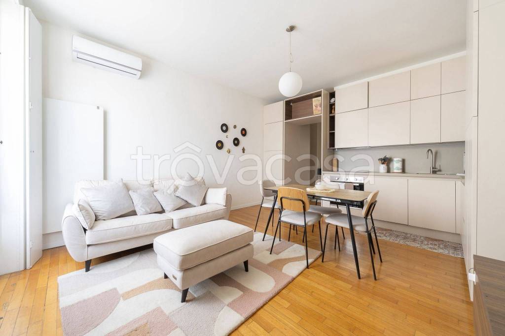 appartamento in vendita a Milano in zona Maggiolina