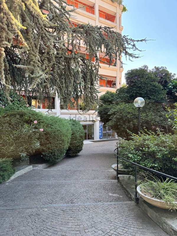 appartamento in vendita a Milano in zona Piazzale Lodi
