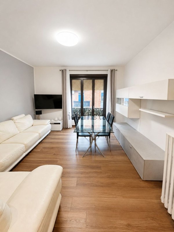 appartamento in vendita a Milano in zona Molino Dorino