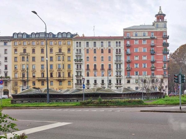 appartamento in vendita a Milano in zona Il Portello