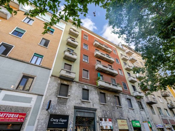 appartamento in vendita a Milano in zona Corvetto