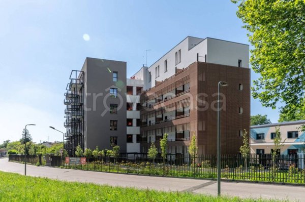 appartamento in vendita a Milano in zona Gratosoglio