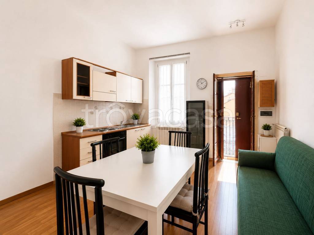 appartamento in vendita a Milano in zona Isola