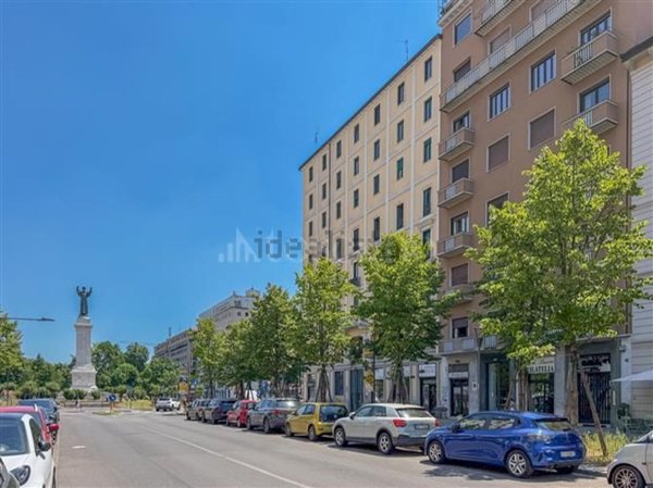 ufficio in vendita a Milano