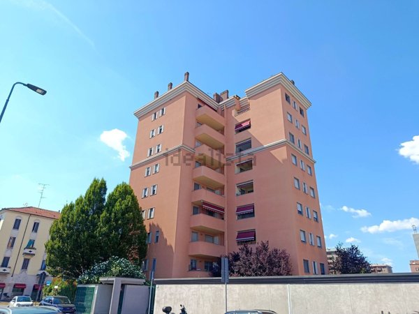 appartamento in vendita a Milano in zona Precotto