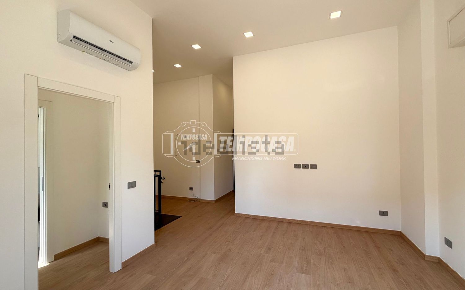 appartamento in vendita a Milano in zona Feltre