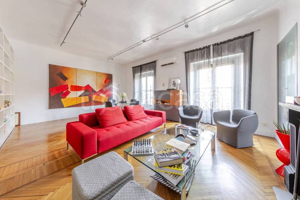 appartamento in vendita a Milano in zona Porta Venezia