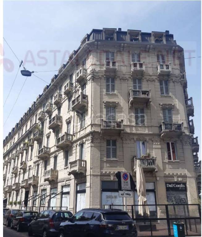 appartamento in vendita a Milano in zona Isola