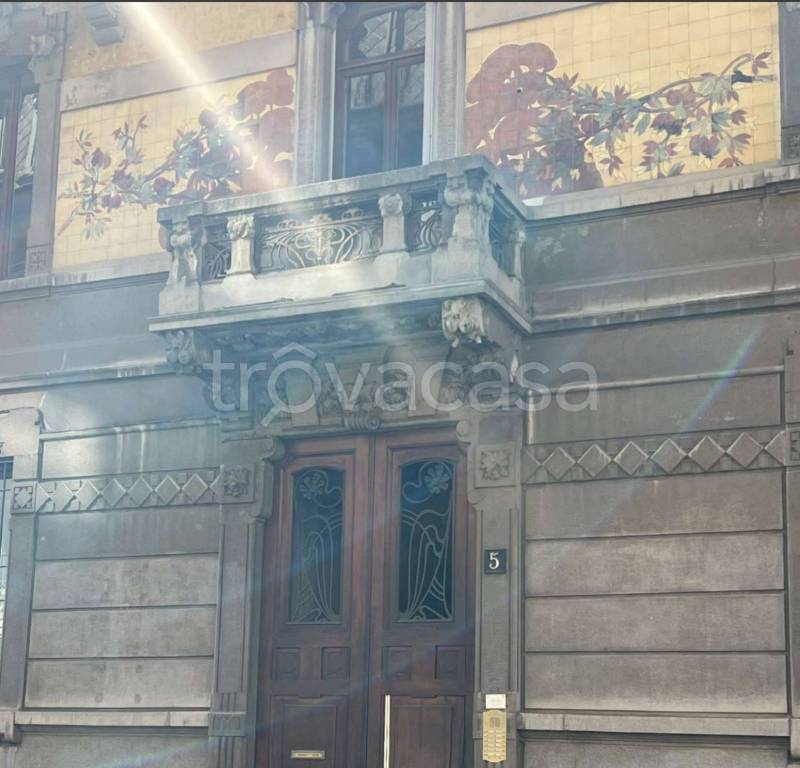 appartamento in vendita a Milano in zona Sempione