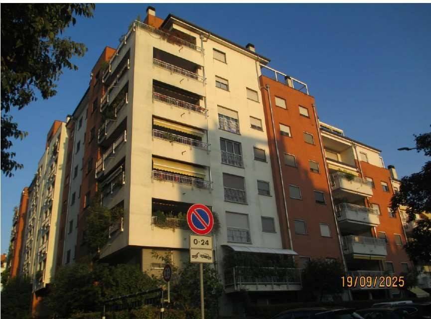appartamento in vendita a Milano in zona Quarto Oggiaro