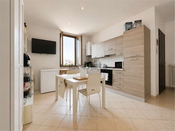appartamento in vendita a Milano in zona Vigentino