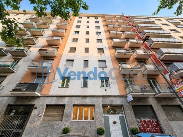 appartamento in vendita a Milano in zona Bocconi
