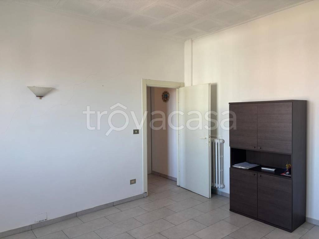 appartamento in vendita a Milano in zona Stadera