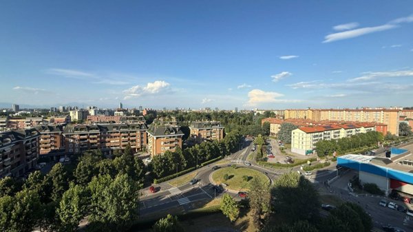 appartamento in vendita a Milano in zona Gallaratese
