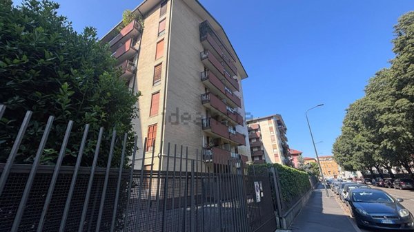appartamento in vendita a Milano in zona Dergano