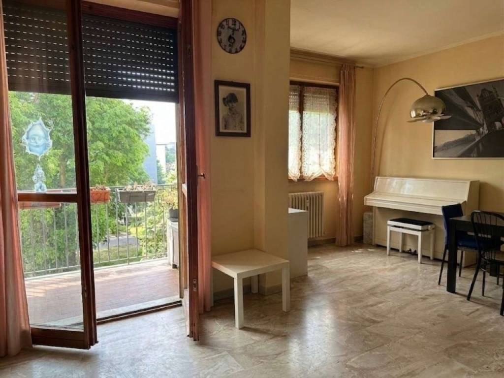 appartamento in vendita a Milano in zona Bande Nere