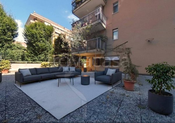 appartamento in vendita a Milano in zona Adriano