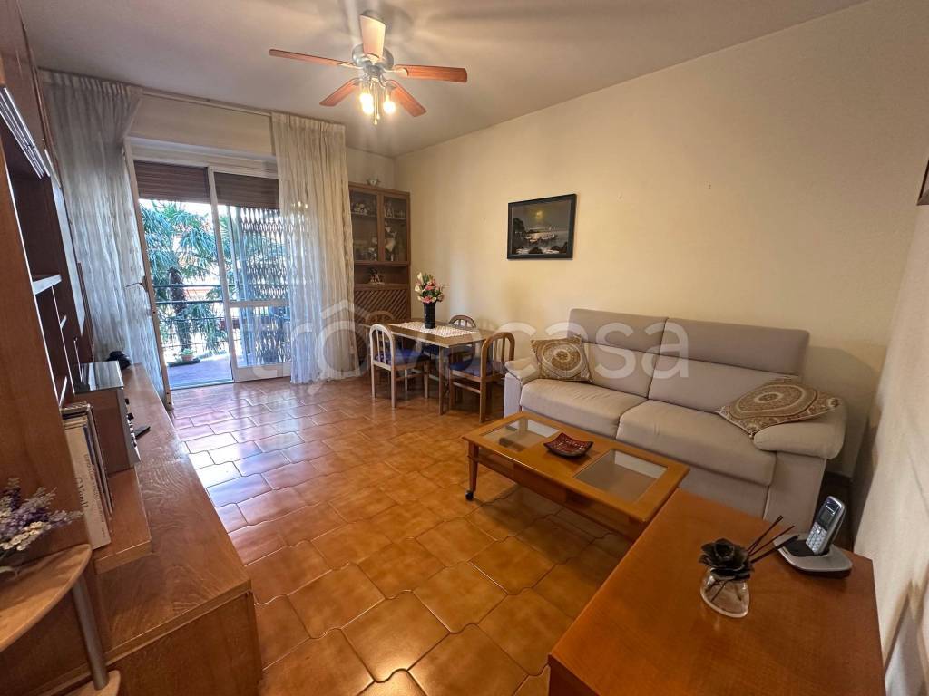appartamento in vendita a Milano in zona Famagosta