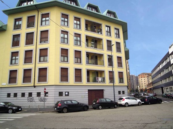 appartamento in vendita a Milano in zona Corvetto