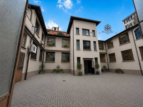 appartamento in vendita a Milano in zona Città Studi