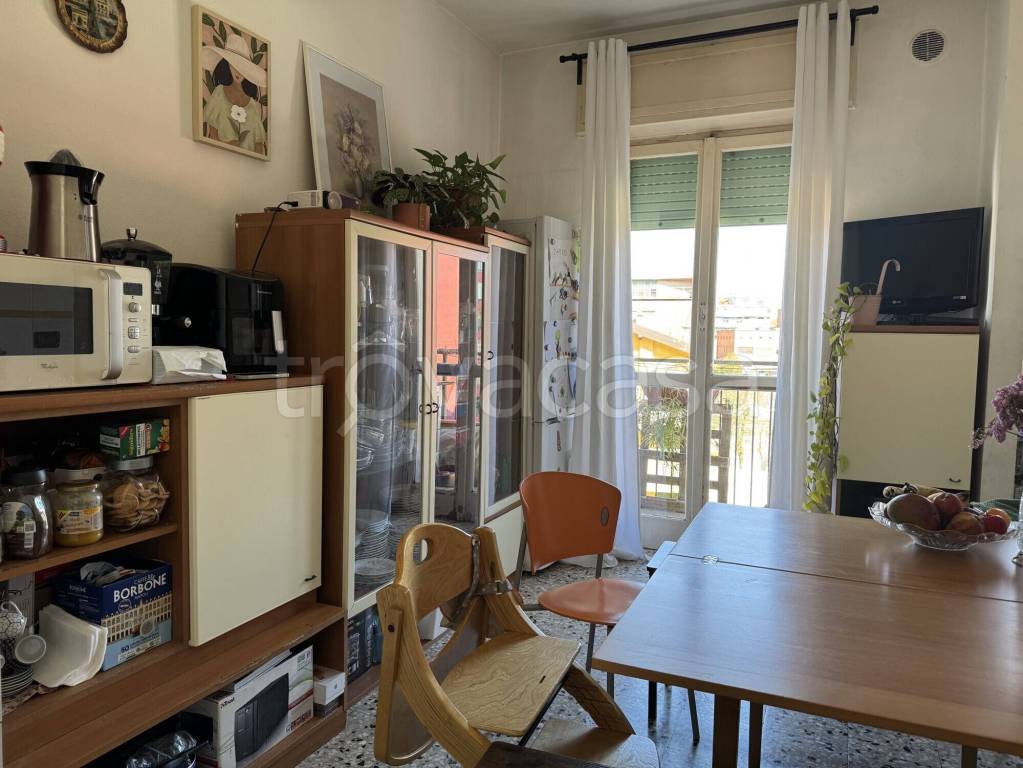 appartamento in vendita a Milano in zona Porta Genova
