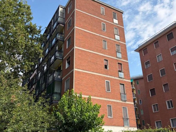 appartamento in vendita a Milano in zona Forlanini