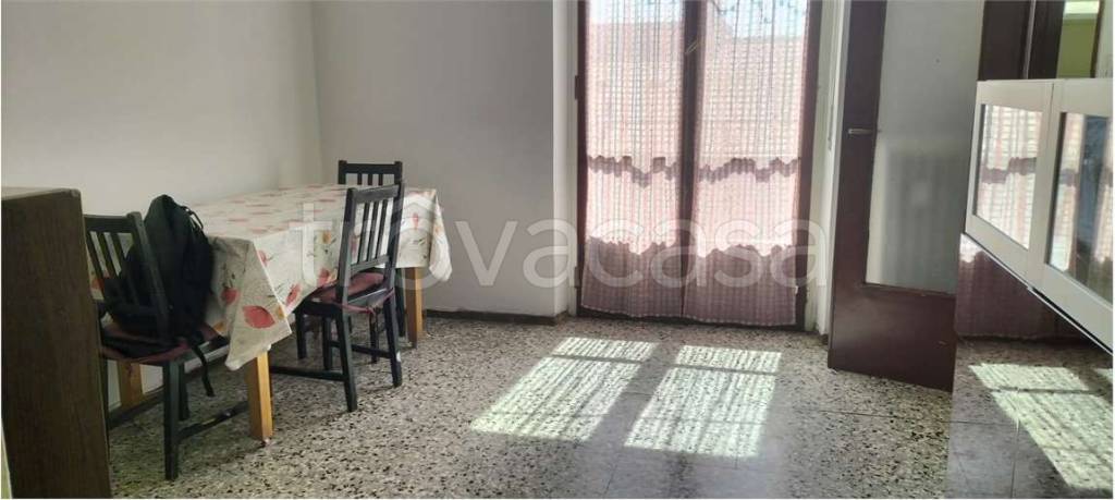 appartamento in vendita a Milano in zona Baggio