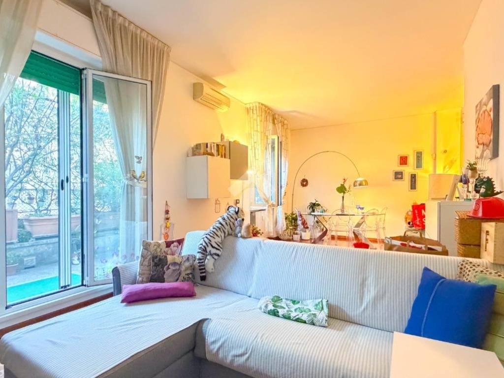 appartamento in vendita a Milano in zona Porta Romana