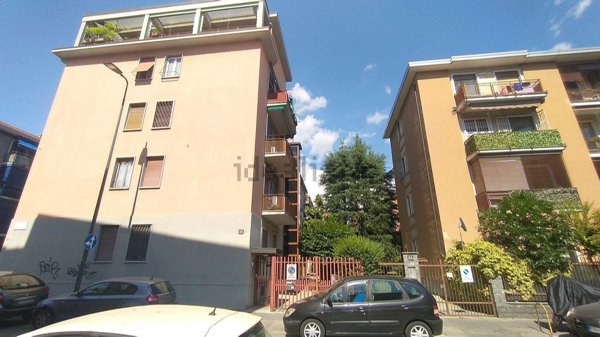 appartamento in vendita a Milano in zona Gorla