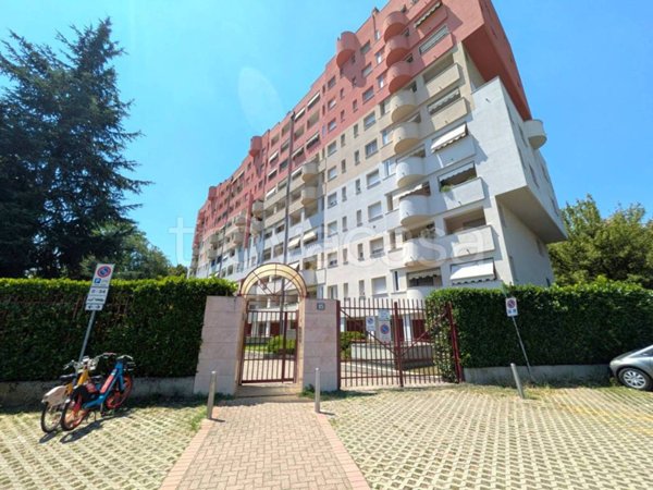appartamento in vendita a Milano in zona Gallaratese