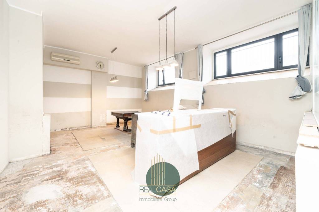 appartamento in vendita a Milano in zona Corvetto