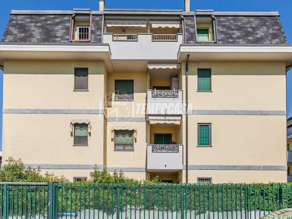 appartamento in vendita a Milano in zona Quarto Oggiaro