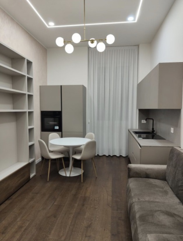 appartamento in vendita a Milano in zona Loreto